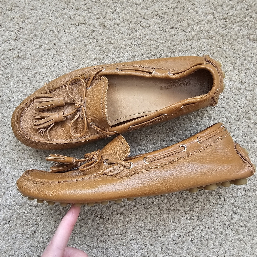 Coach Nadia genuine leather loafer flats cognac brown tassels size 7.5
